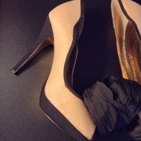 Beverly Feldman Peep Toe high heels - Picture 7 of 16